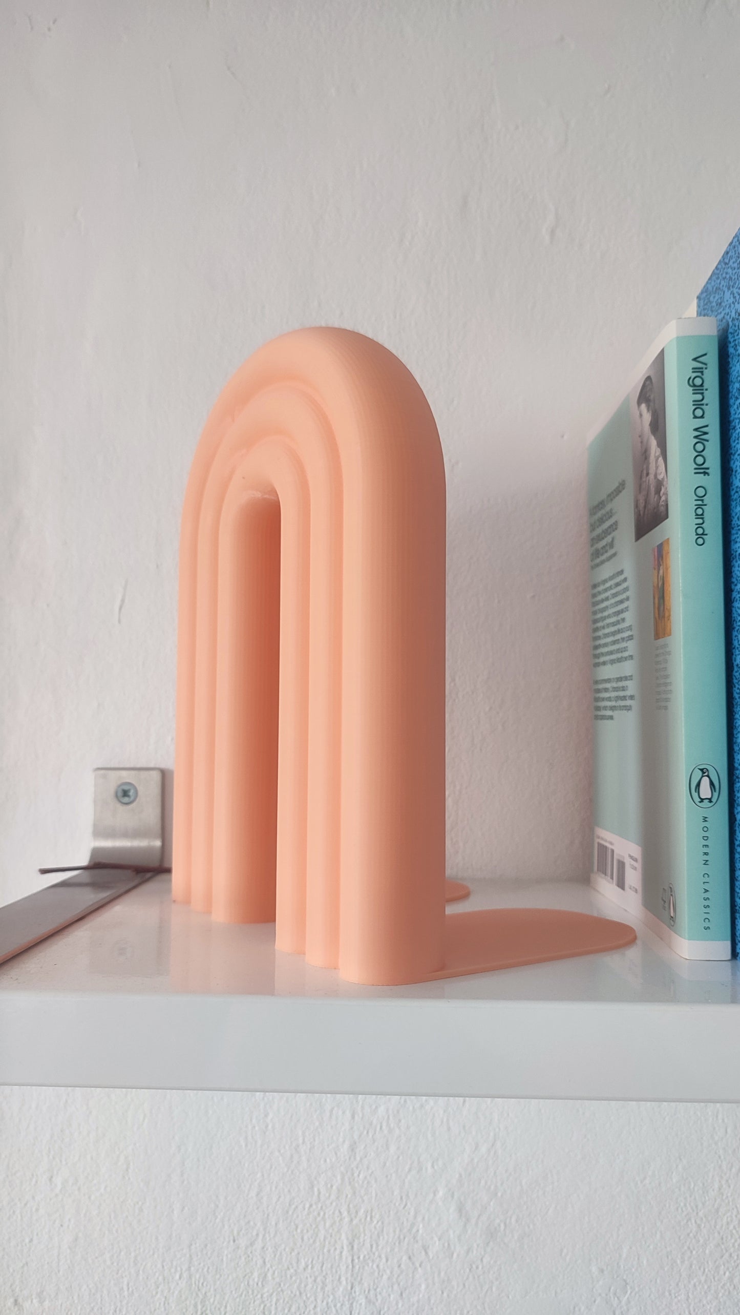 Arc Bookend