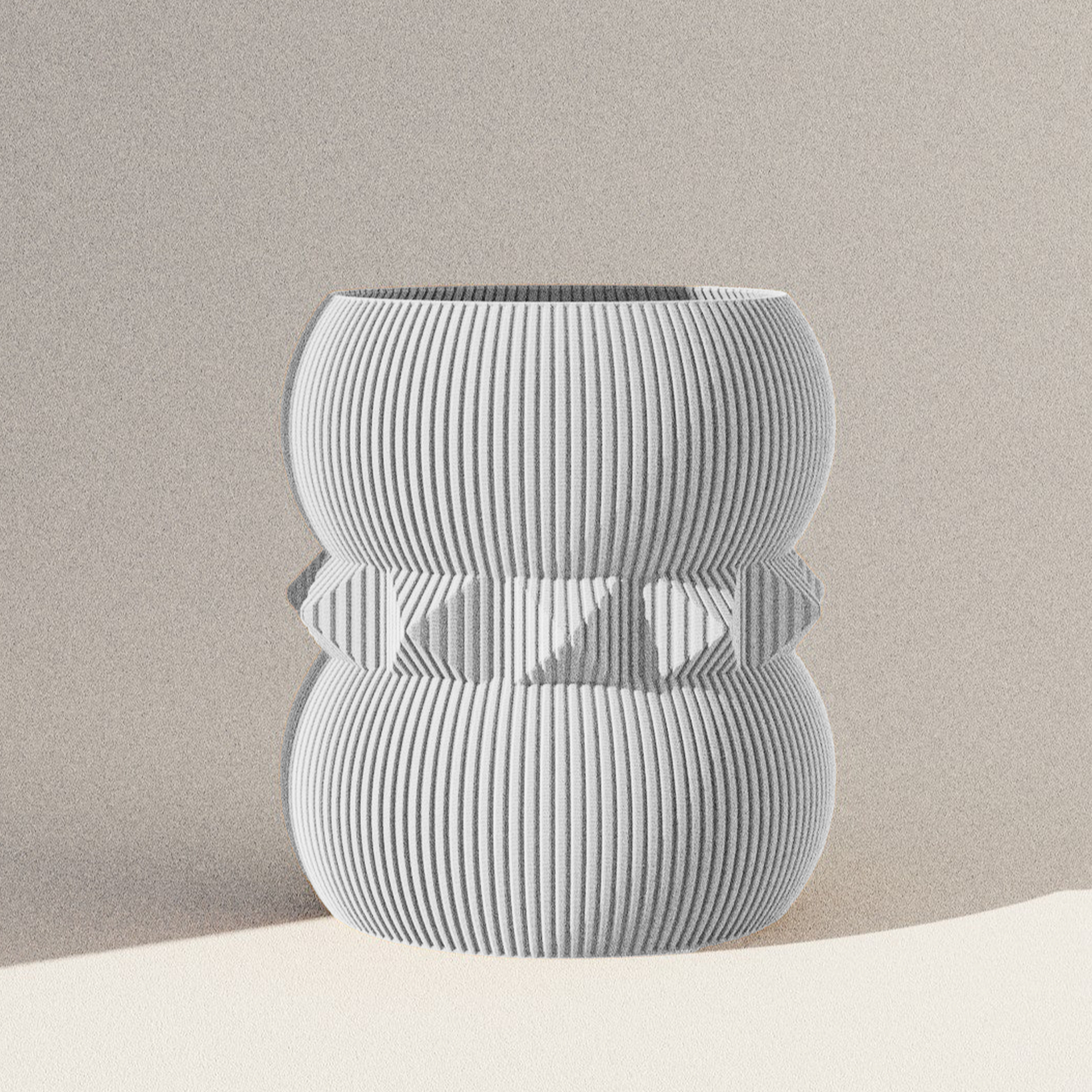 Henrieta Vase