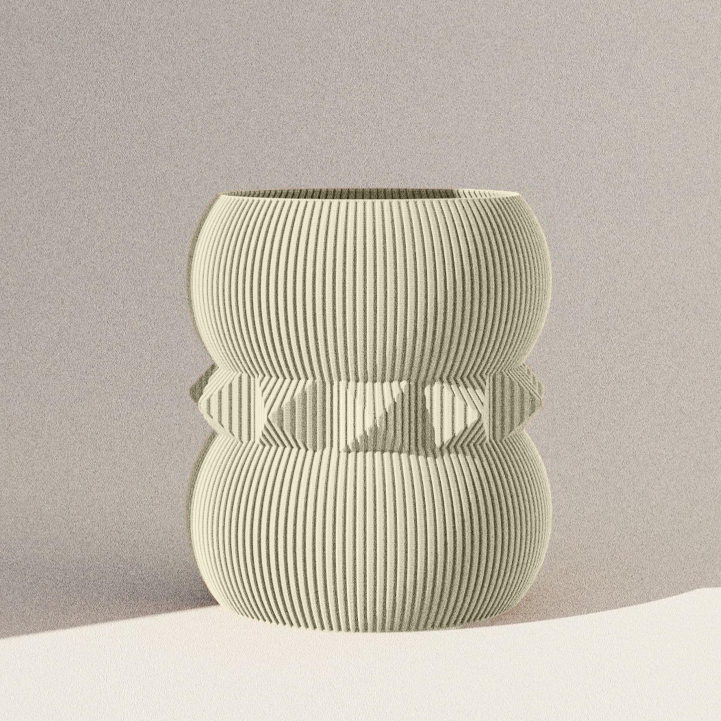 Henrieta Vase