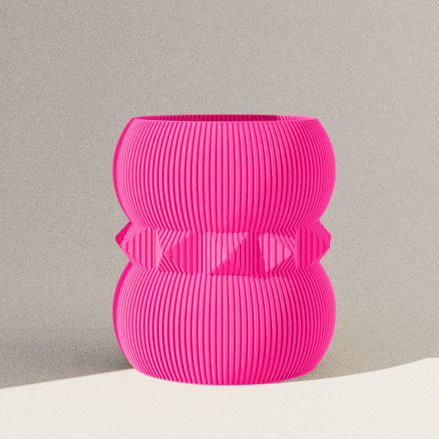 Henrieta Vase