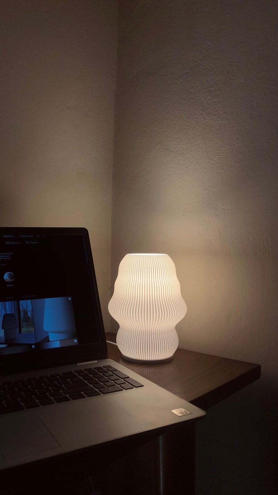 Isla Table Lamp - Vessela