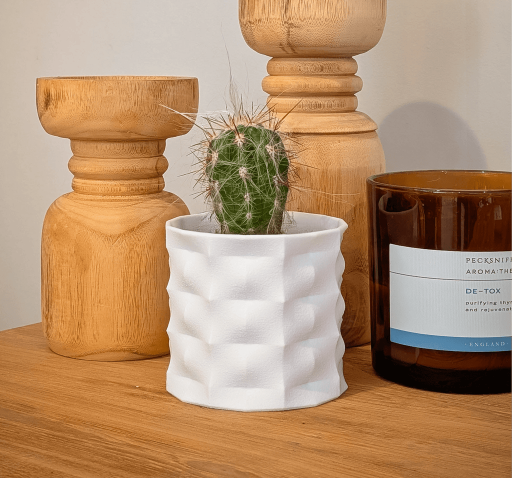 Veyra Planter - Vessela