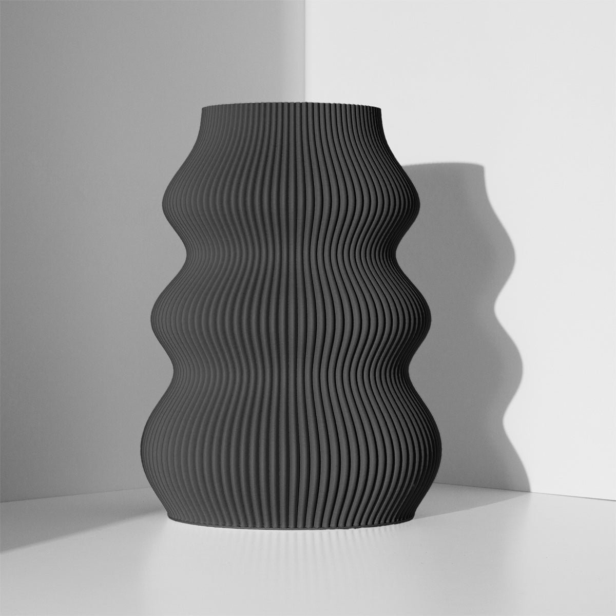 Large Isla Vase Black - Vessela