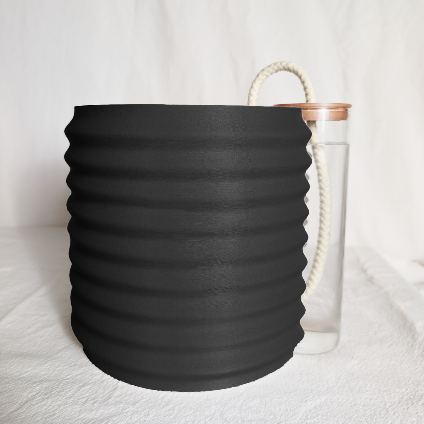 Orin Pot with AquaTank™ Self-Watering System