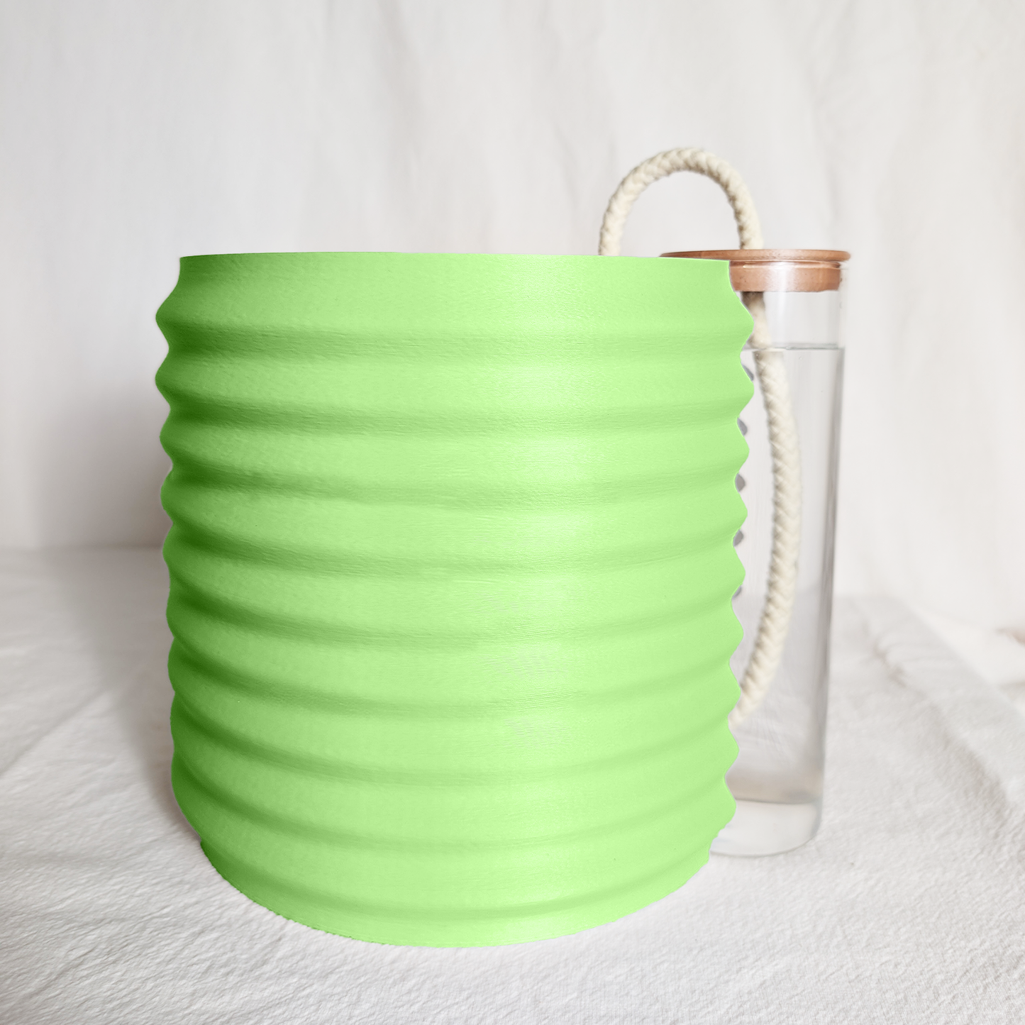 Orin Pot with AquaTank™ Self-Watering System