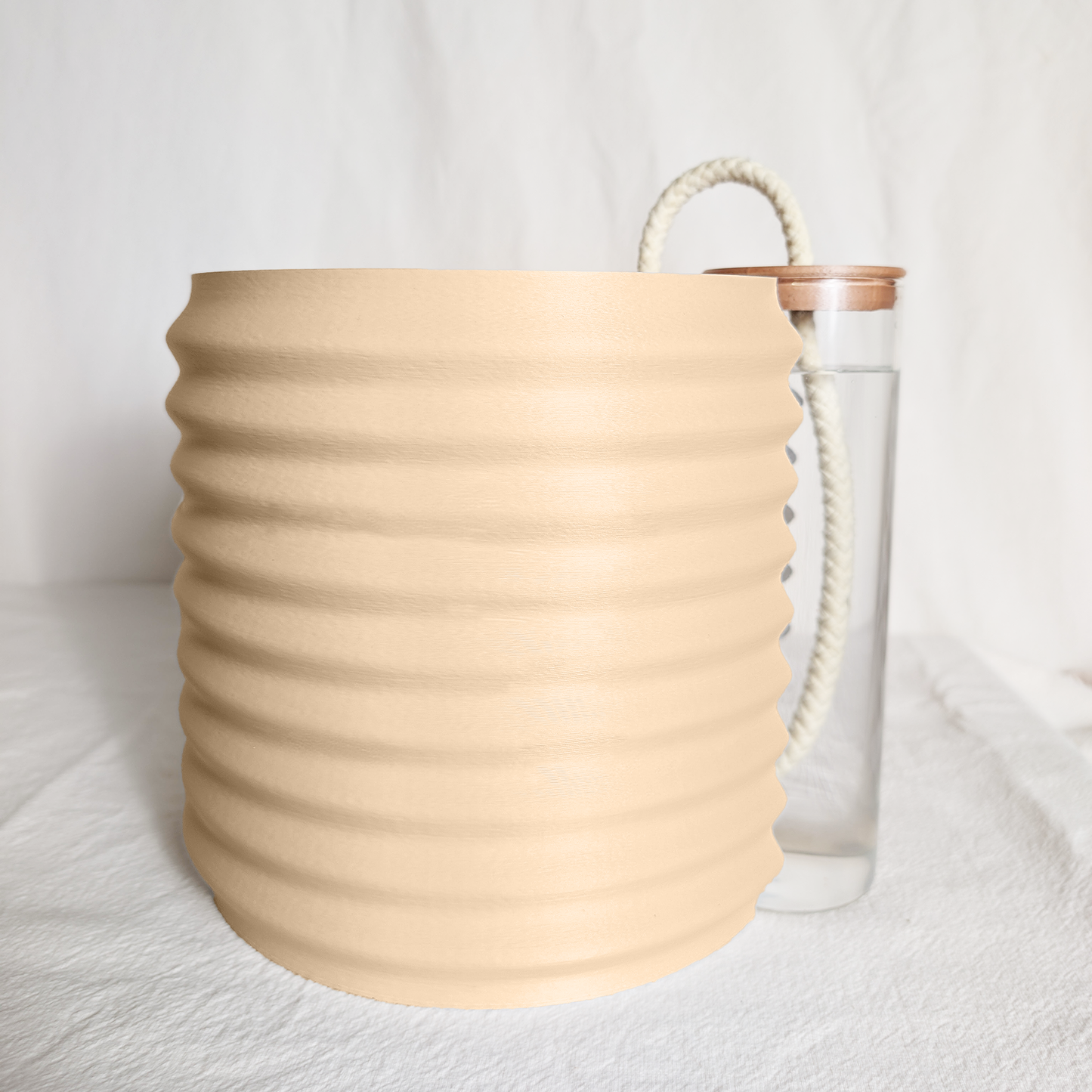 Orin Pot with AquaTank™ Self-Watering System
