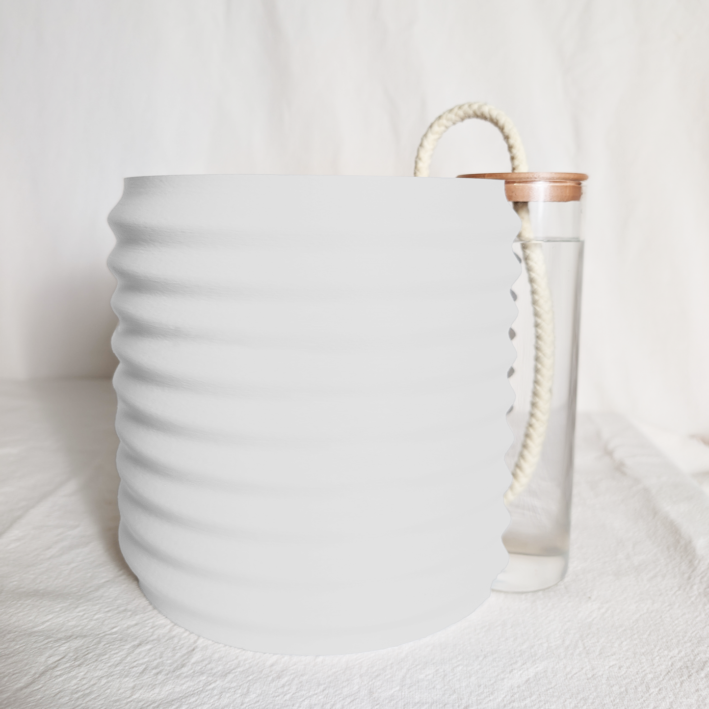 Orin Pot with AquaTank™ Self-Watering System