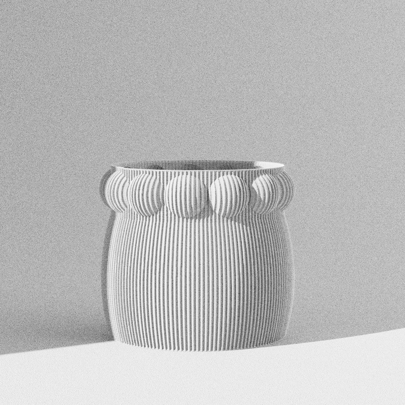 Big Pete Planter - Vessela