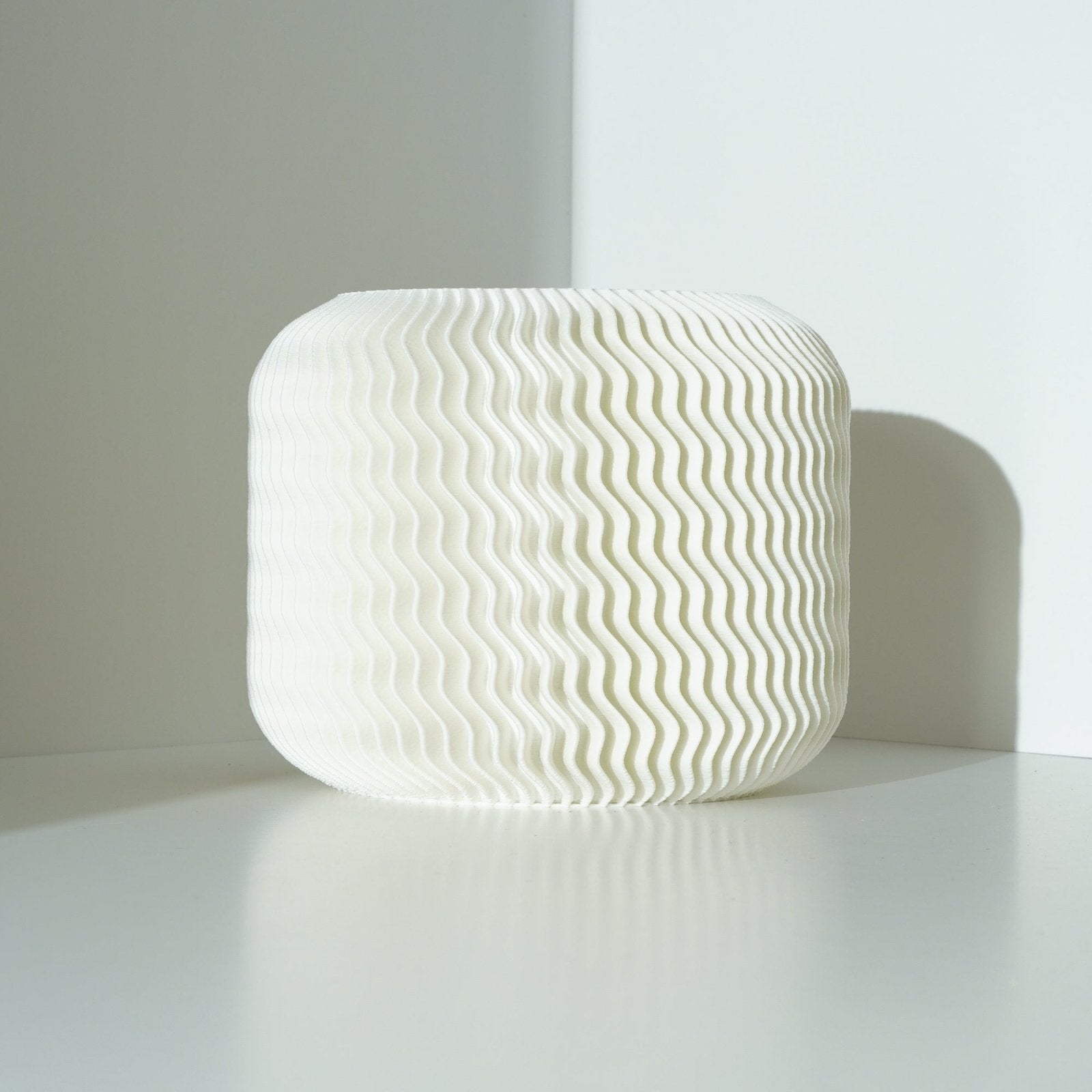 220mm White Malibu Planter - Vessela