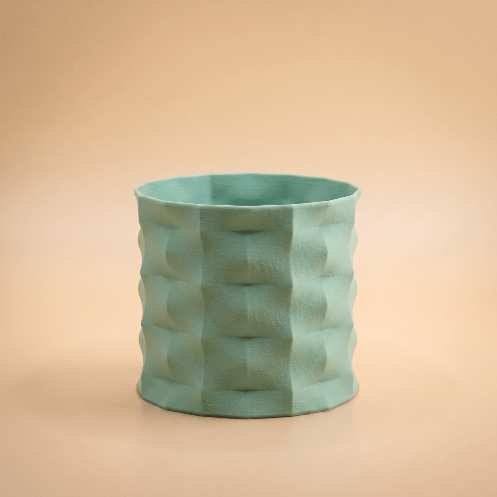 Veyra Planter - Vessela