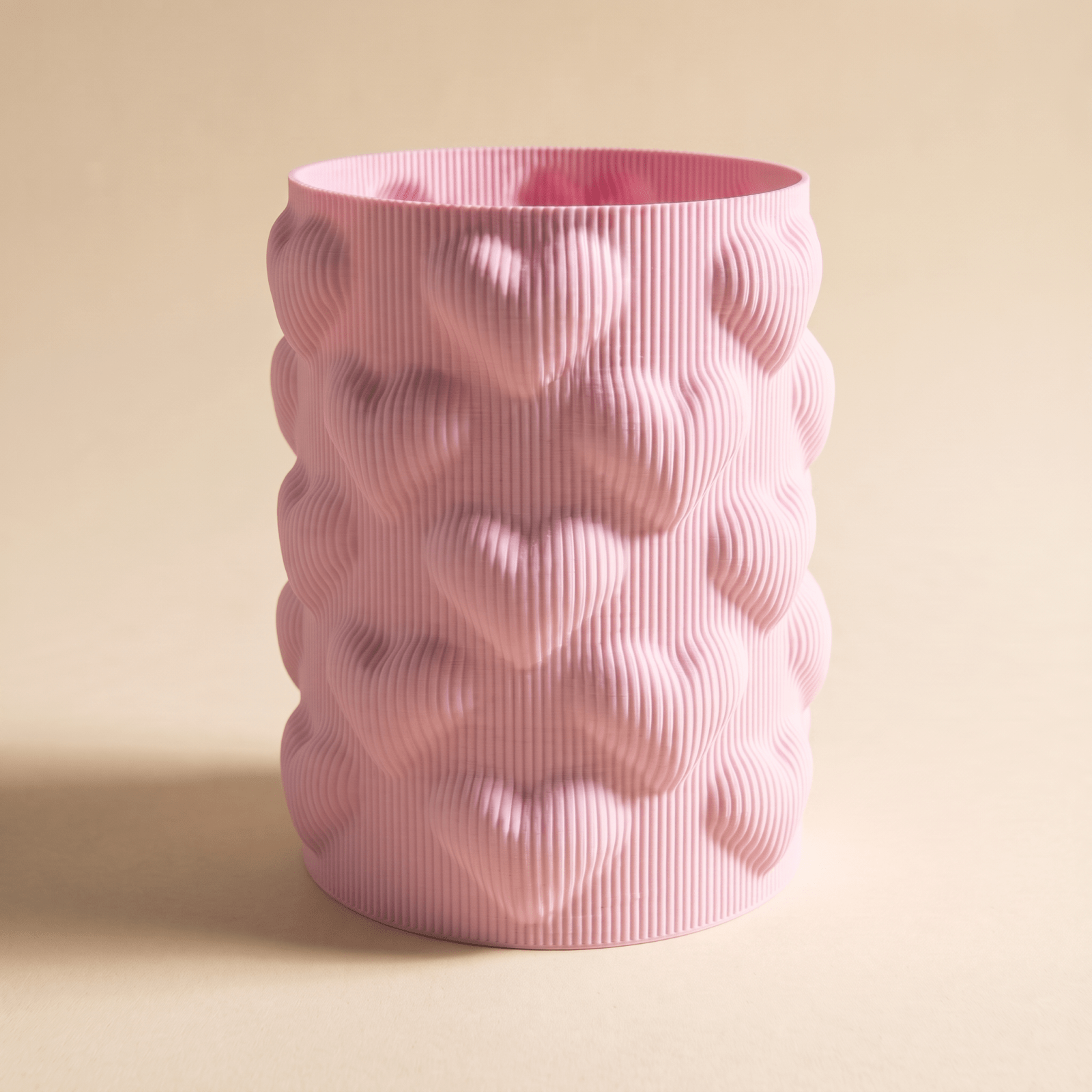 Love Hearts Vase - Vessela