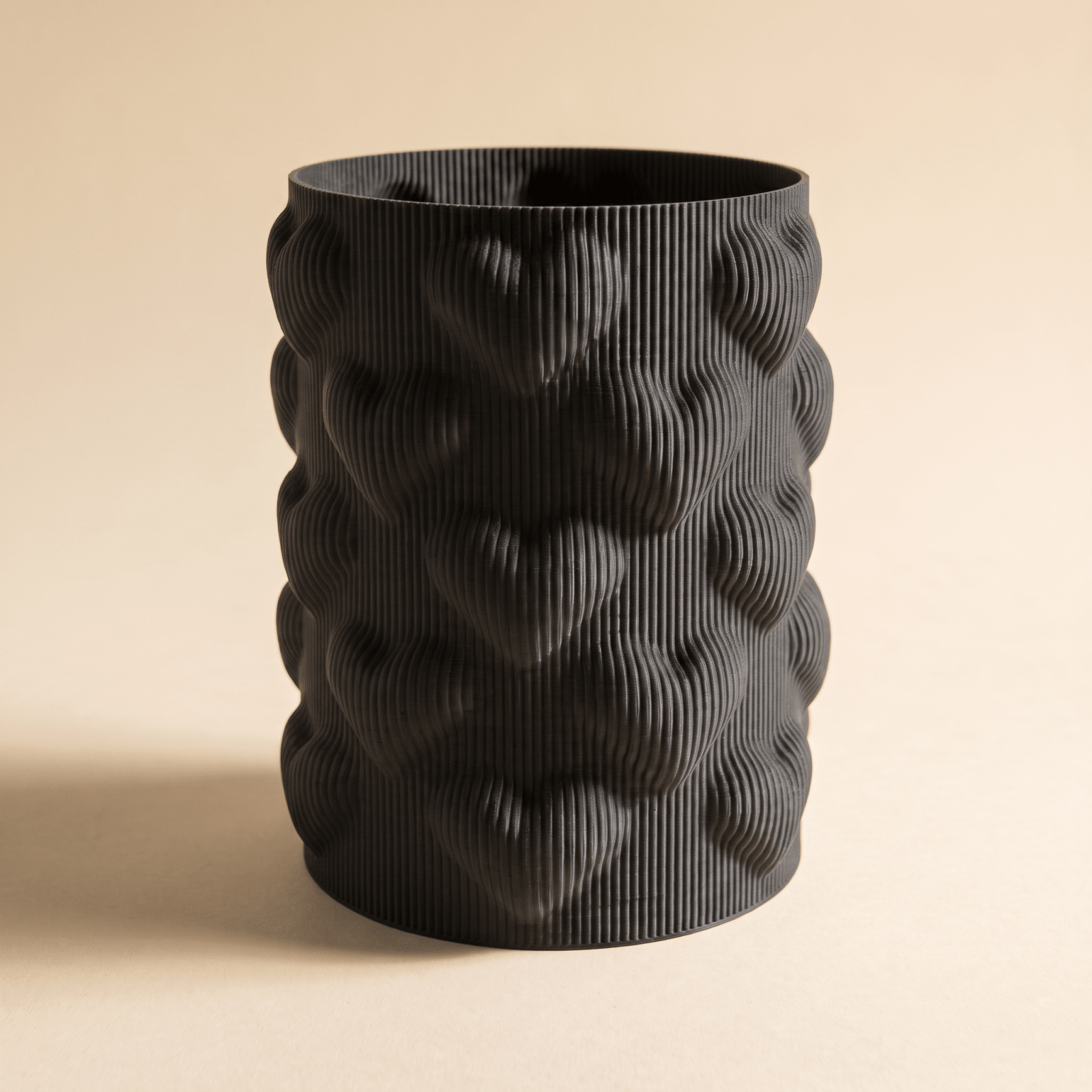 Love Hearts Vase - Vessela