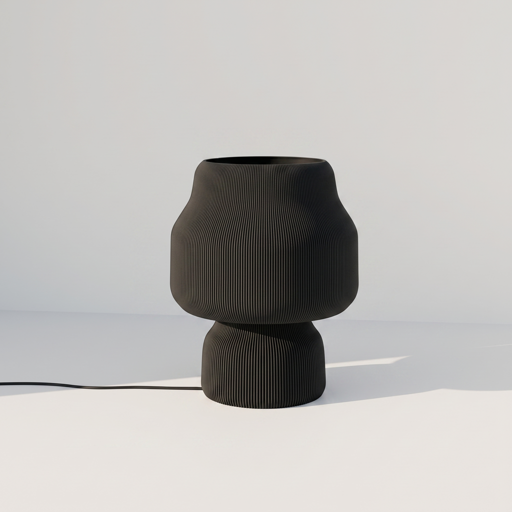 CAPSQ Black